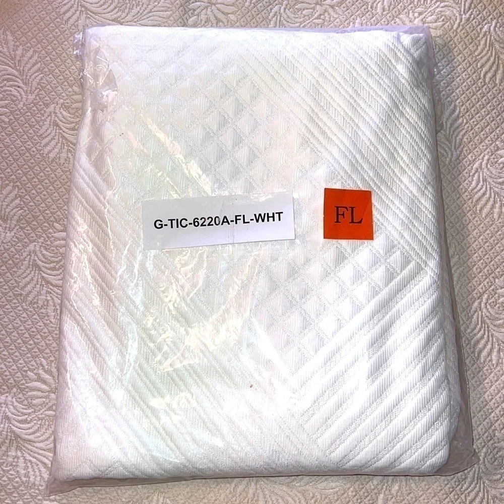 Mattress protector brand new